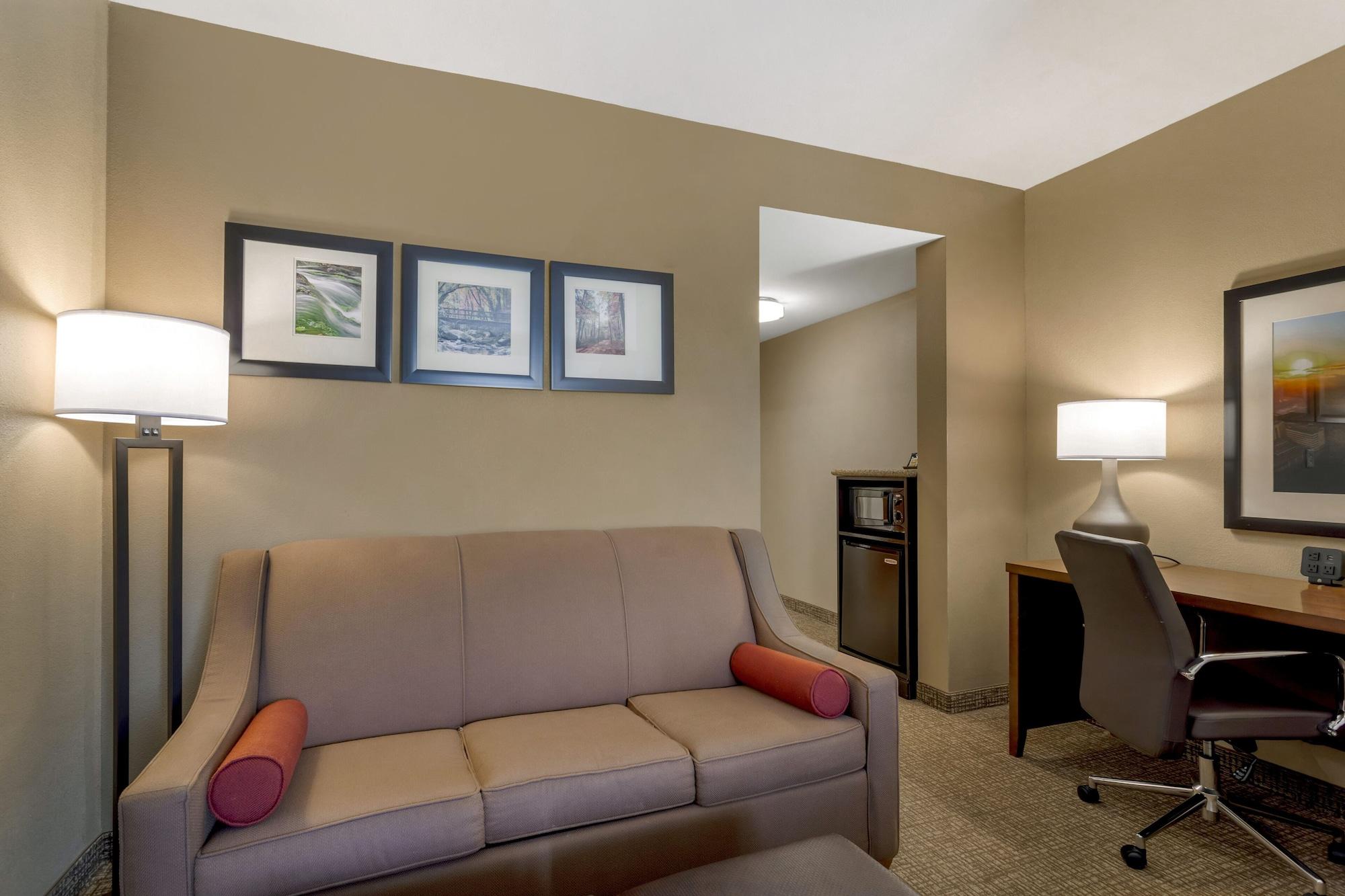 Comfort Suites North Knoxville Bagian luar foto