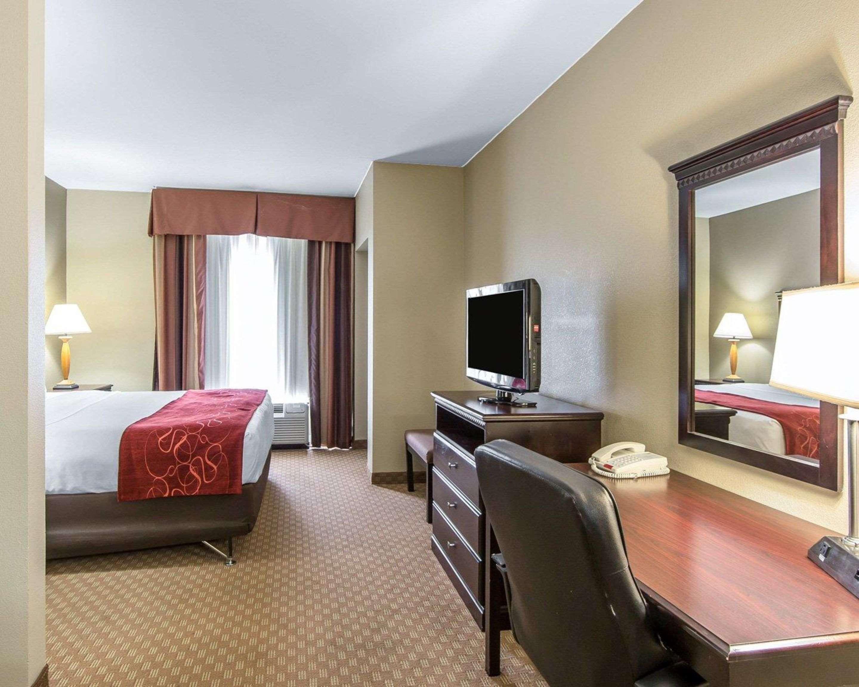 Comfort Suites North Knoxville Bagian luar foto