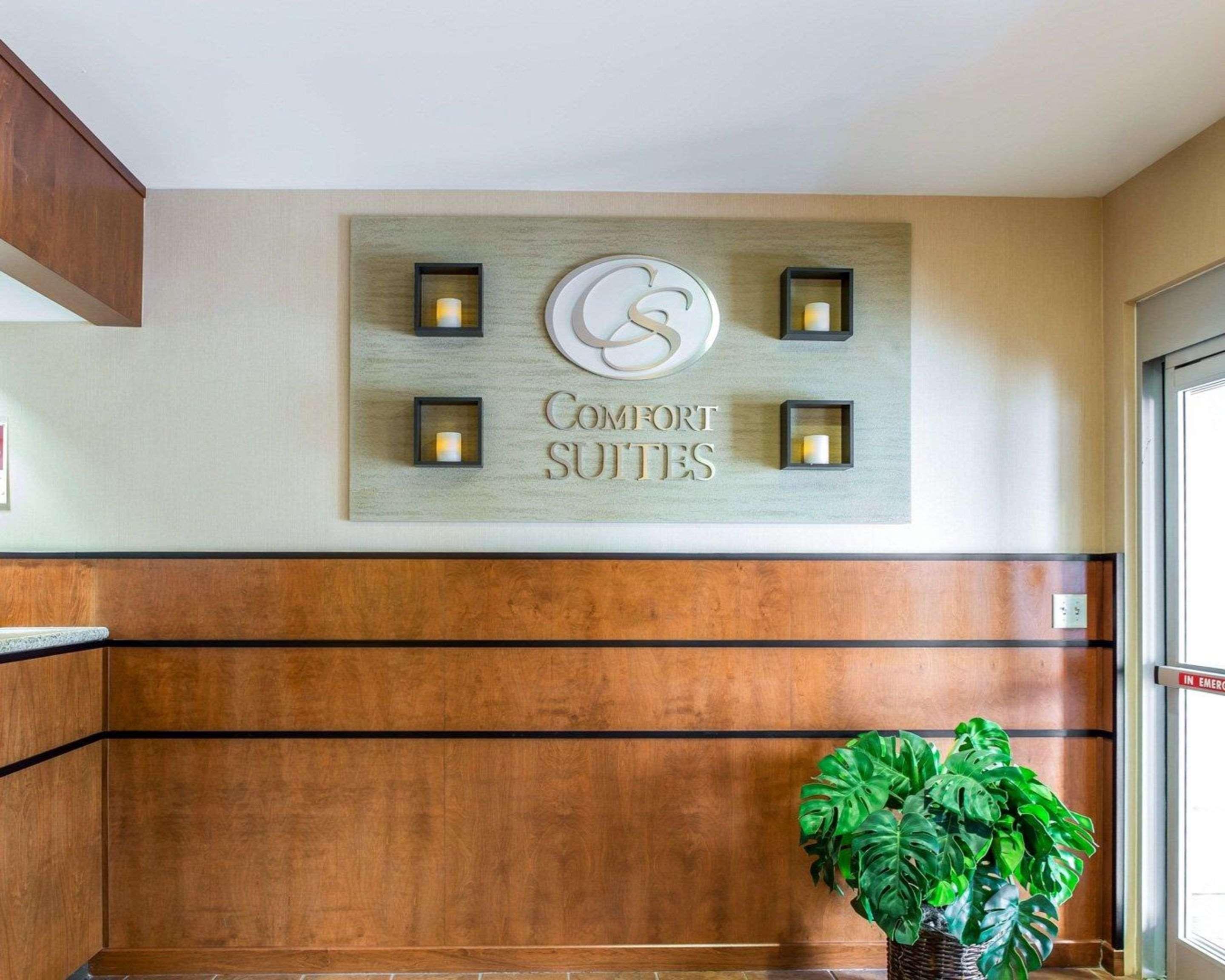 Comfort Suites North Knoxville Bagian luar foto