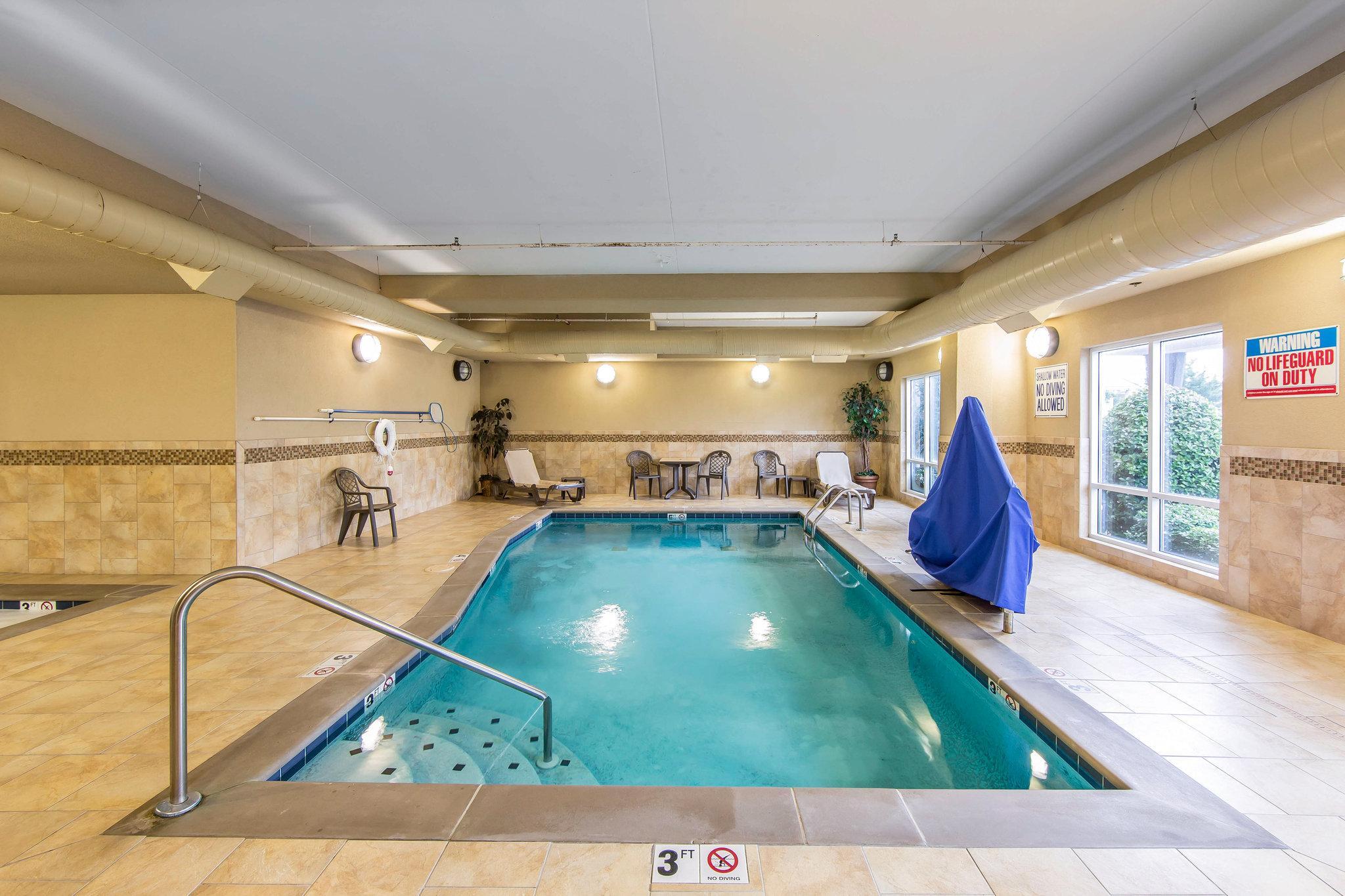 Comfort Suites North Knoxville Bagian luar foto